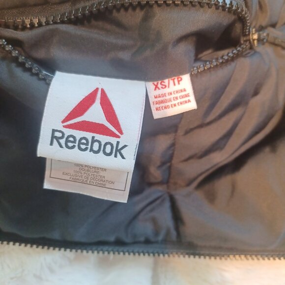 Reebok XS Reversible Puffer/Sherpa Jacket ( 5062) - Picture 9 of 9